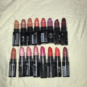 16 J.Cats Lipsticks